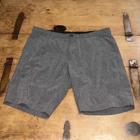 Mens Calvin Klein Charcoal Flat Front Shorts Size 32 - Picture 1 of 5